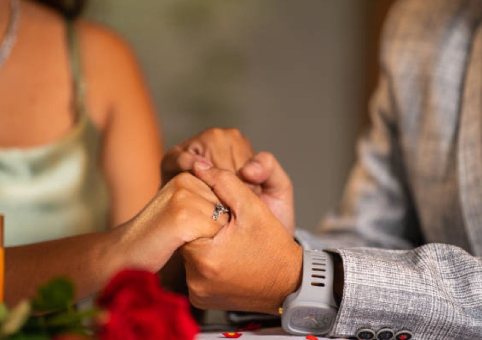 8 Things Husband & Wife Should Be Open with Each Other